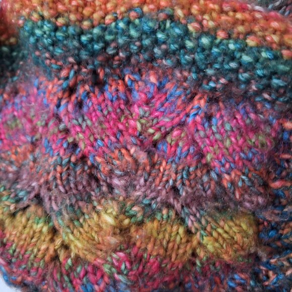 Handknit Colourful Shrug - Picture 4 of 4